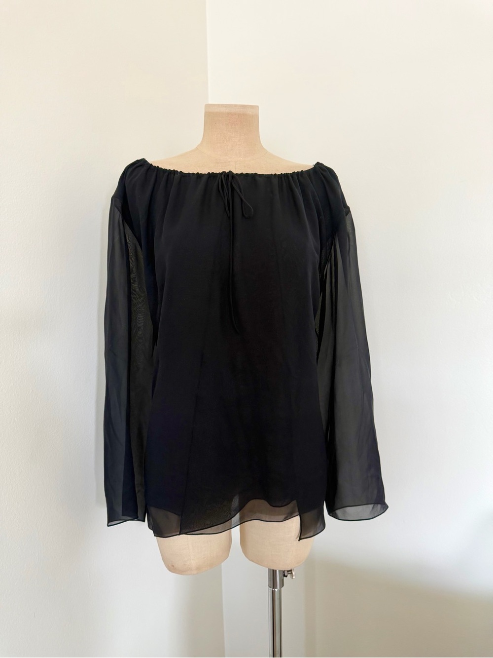 Vintage SHAMASK 100% silk Elegant Black Off-Shoulder Sheer-Sleeve Blouse